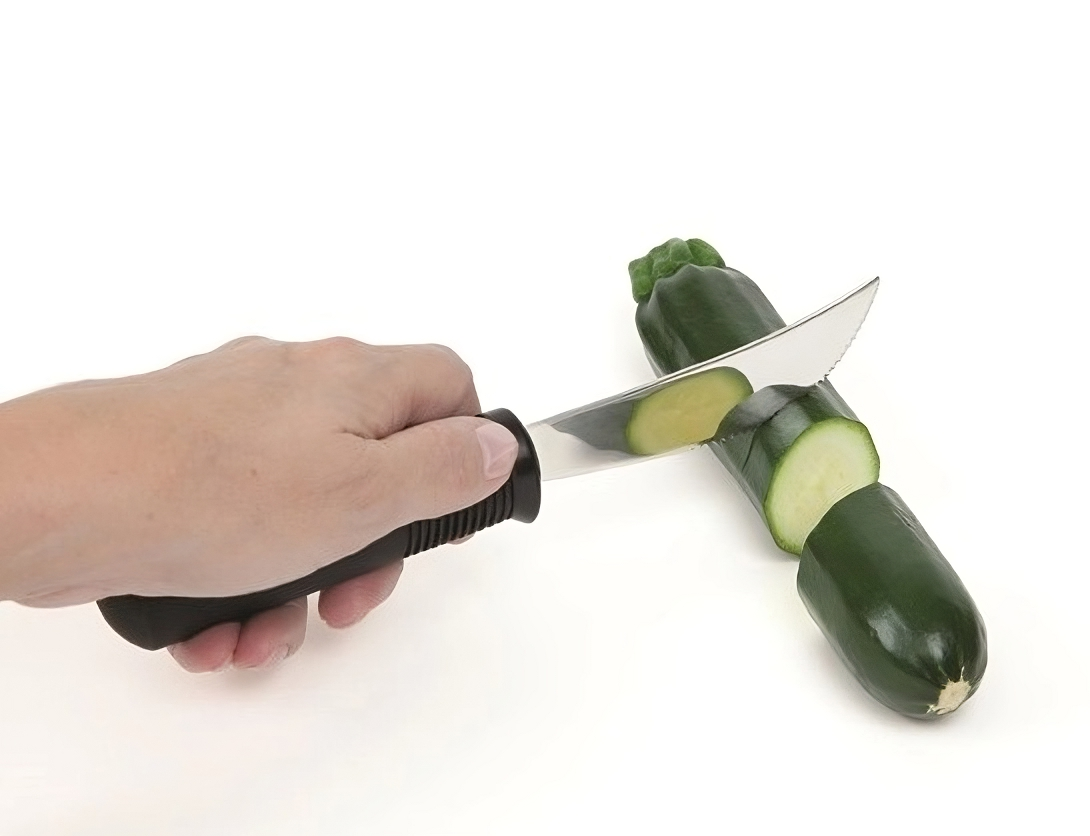 Good Grips Rocker Knife with Serrated Blade